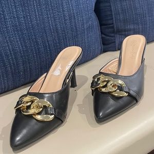 Jessica Carlyle Black Shoes $10 Excellent condition